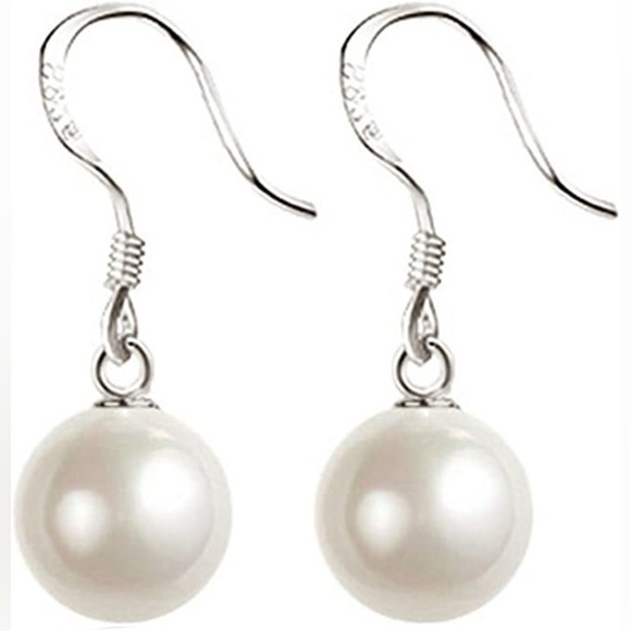 Jewelry - 🌼3/$12🌼 S925 Vintage White Pearl Dangle Hook Earrings